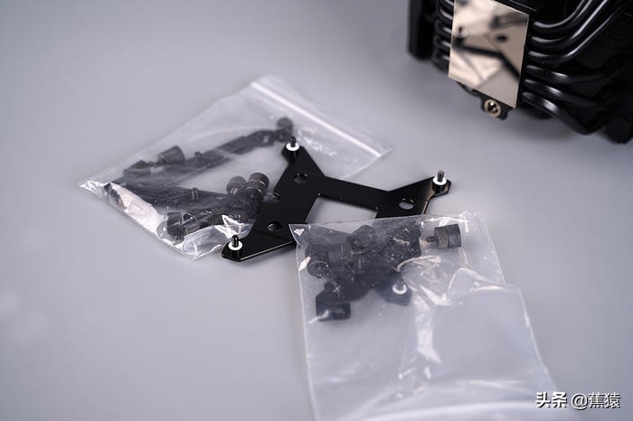 安钛克CUBEDRAK装机展示,11700+ROGB560-G+3080TI