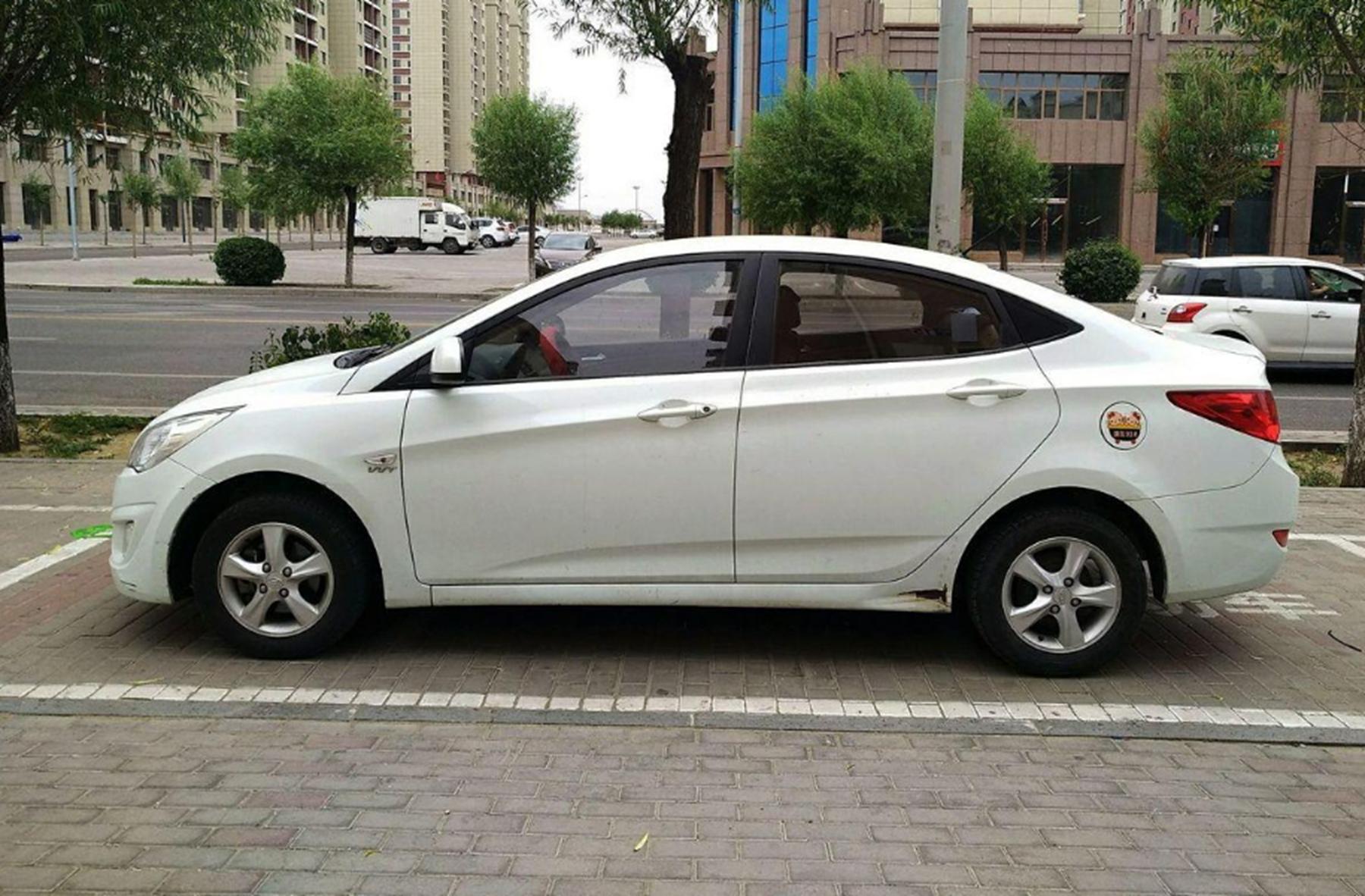 现代瑞纳二手车收购价,现代瑞纳卖价