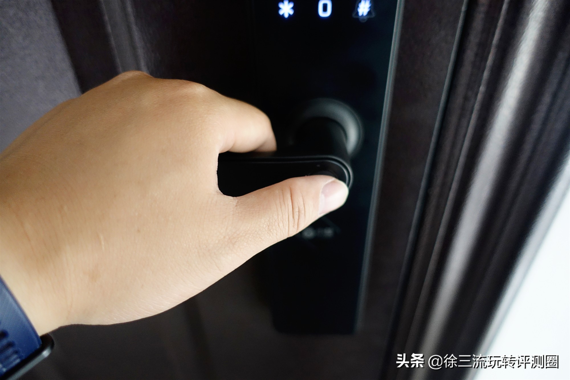 普通指纹锁和天猫精灵联动,天猫精灵蓝牙指纹锁