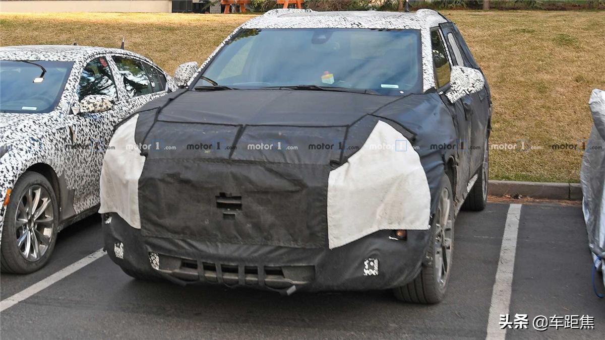 雪佛兰全新blazer加长版现身海外,2019款雪佛兰blazer5座