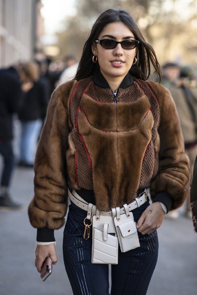 一个包解决不了的问题,一个包搞定不了的事情