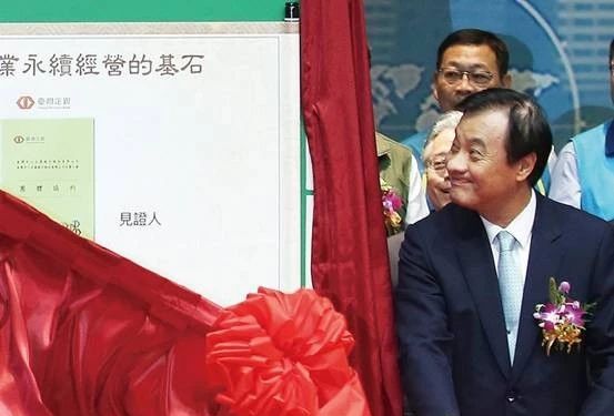 “执政靠网军辩论靠三立”，蔡英文被说中了？