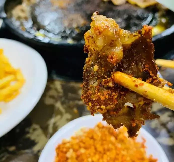 我在2018年的网红美食堆里，精挑出了这23家火爆的店给你！