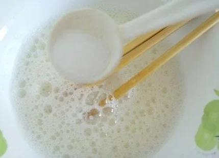 自制美味的电饭锅蛋糕,如何用电饭锅做蛋糕最简单