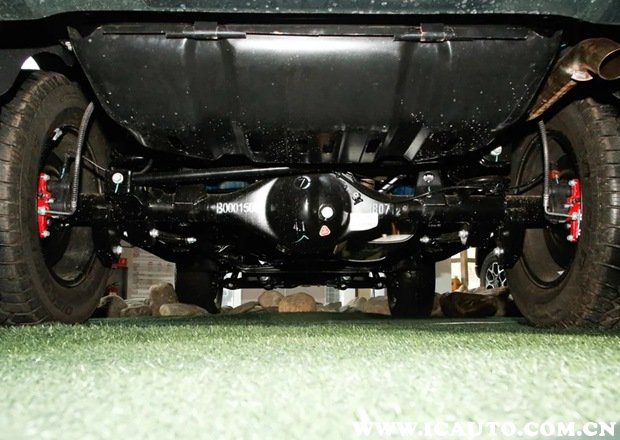 广州市花都区北京汽车bj40,北京汽车bj40两门的是几座