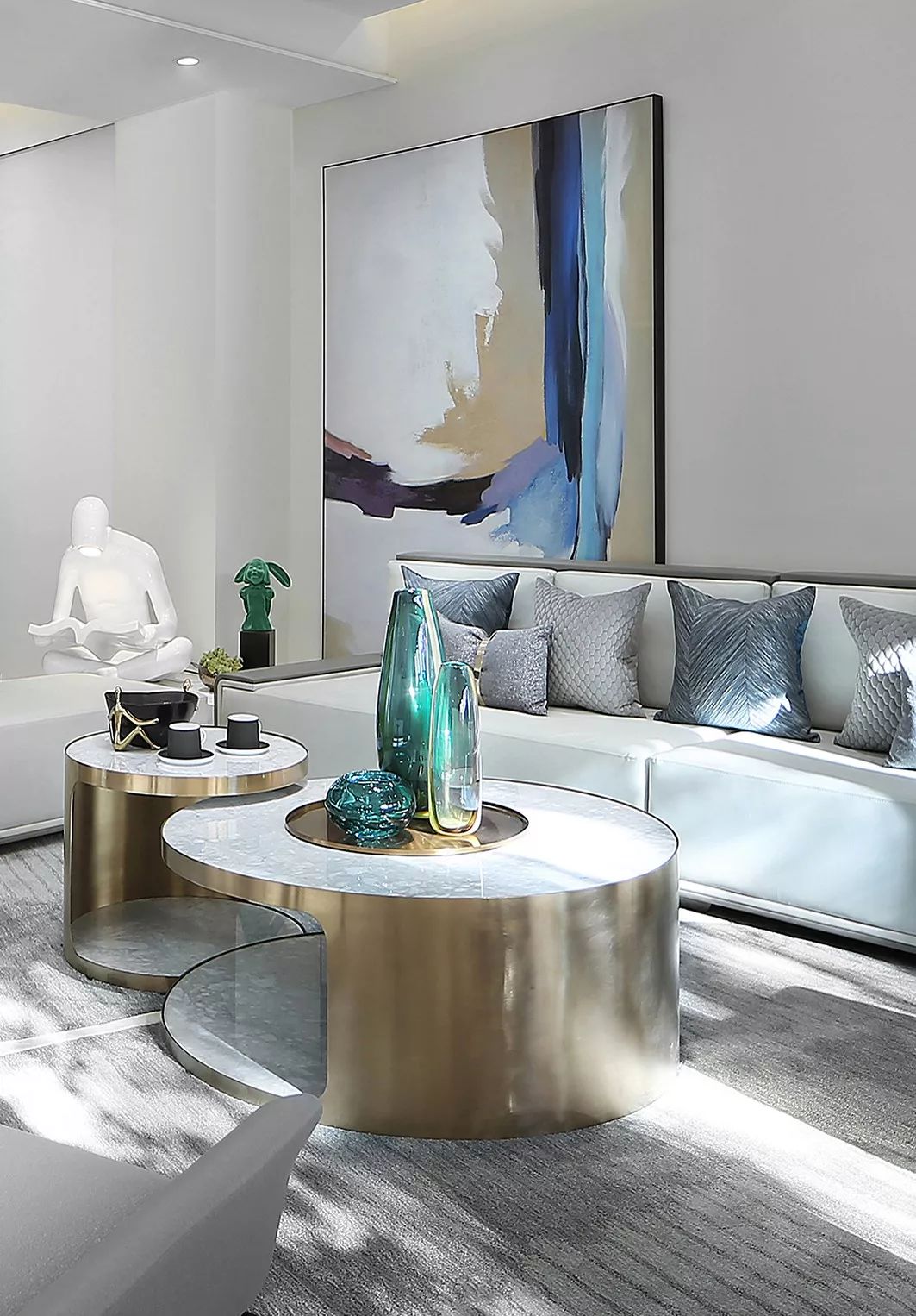 背靠北京西山龙脉的别墅室内装修是普通人难以企及的大气奢华