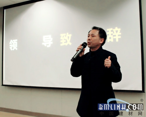 展开旅程,克洛斯威足球征途