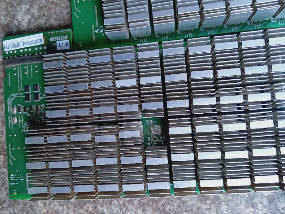 苦命的逼特逼机器