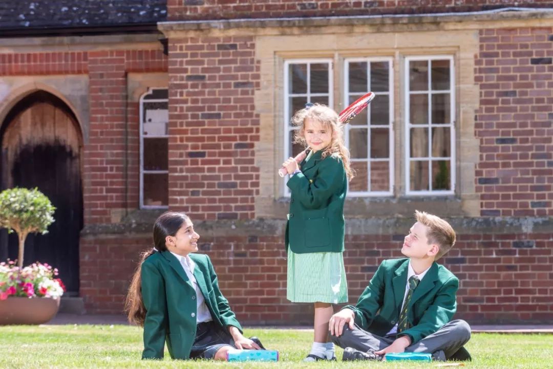 萨塞克斯丨阿丁莱学院