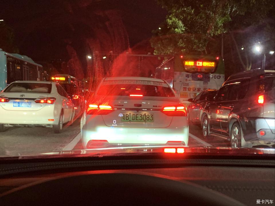 24款奔驰e级购车指南,奔驰e级4座多少钱