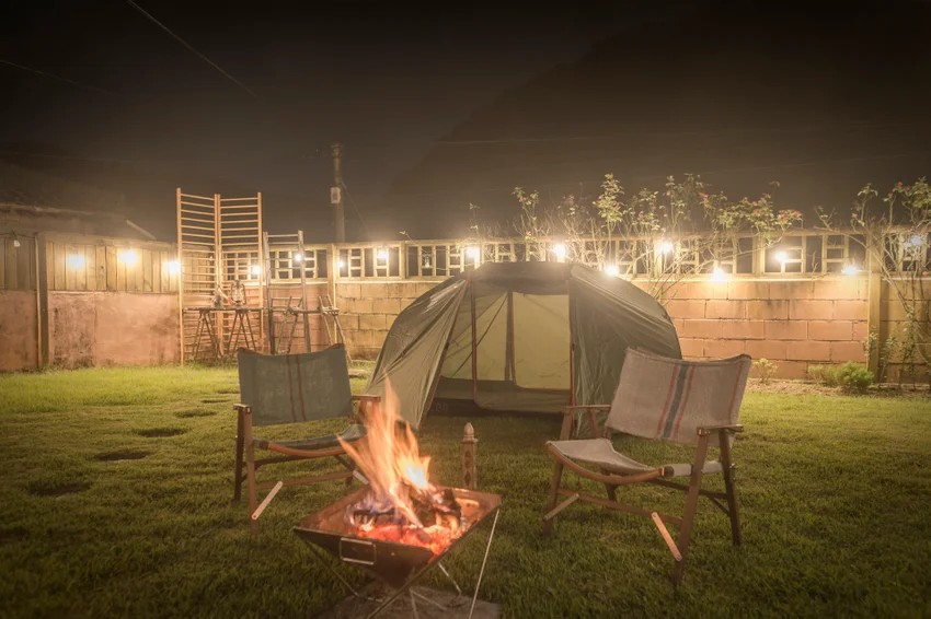 11层顶楼带阁楼露台,顶层带阁楼露台和底层带院子