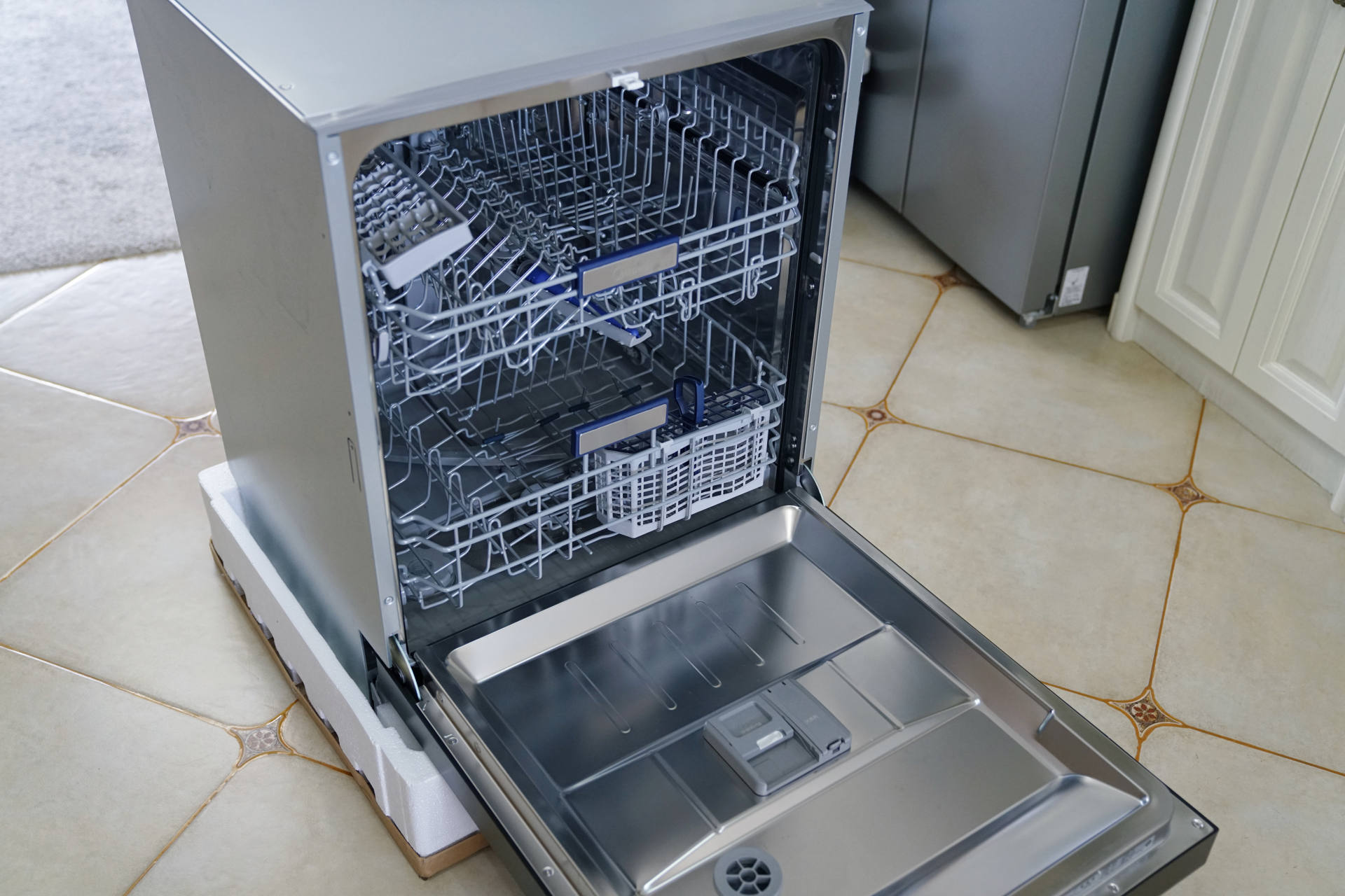 美的洗碗机p40-pro使用方法,美的p40洗碗机添加洗碗盐视频