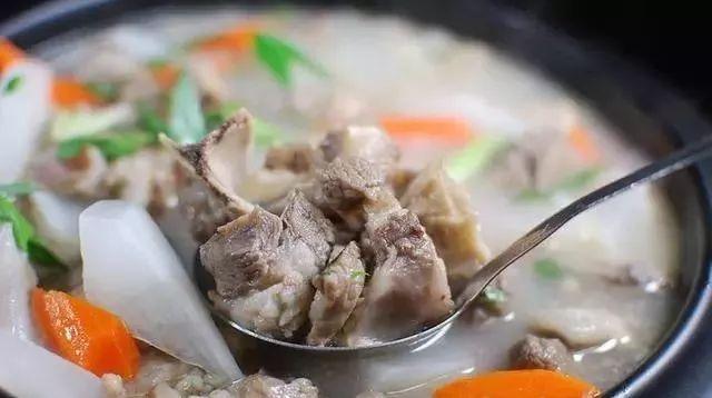 羊汤很油怎么办,羊汤很膻怎么喝下去