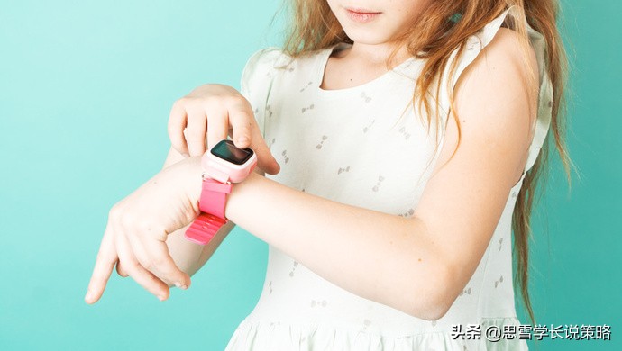 手表自燃4岁女孩被烧伤,电话手表着火三岁小孩被烧伤视频