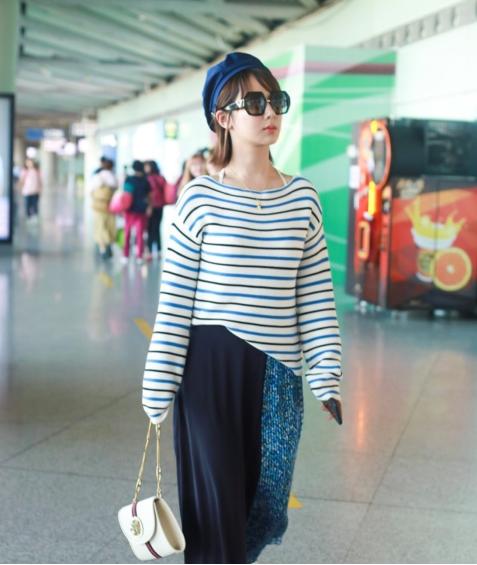 杨紫轻熟女装,杨紫轻熟风黄衣裙