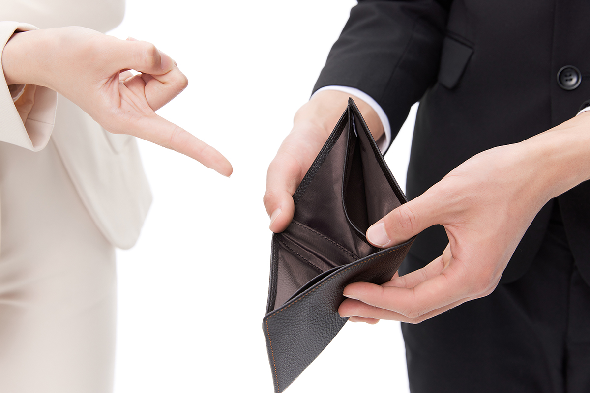 老赖除了起诉还能怎么办,老赖跑了能去找他家人吗