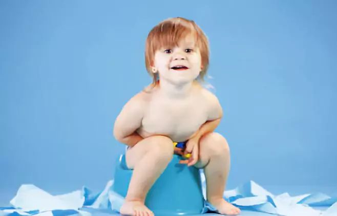 怎么教宝宝如厕隔尿不湿,什么方法可以让宝宝不再尿裤子