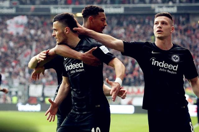 德甲联赛法兰克福取胜,法兰克福捍卫德甲荣耀欧联冠军