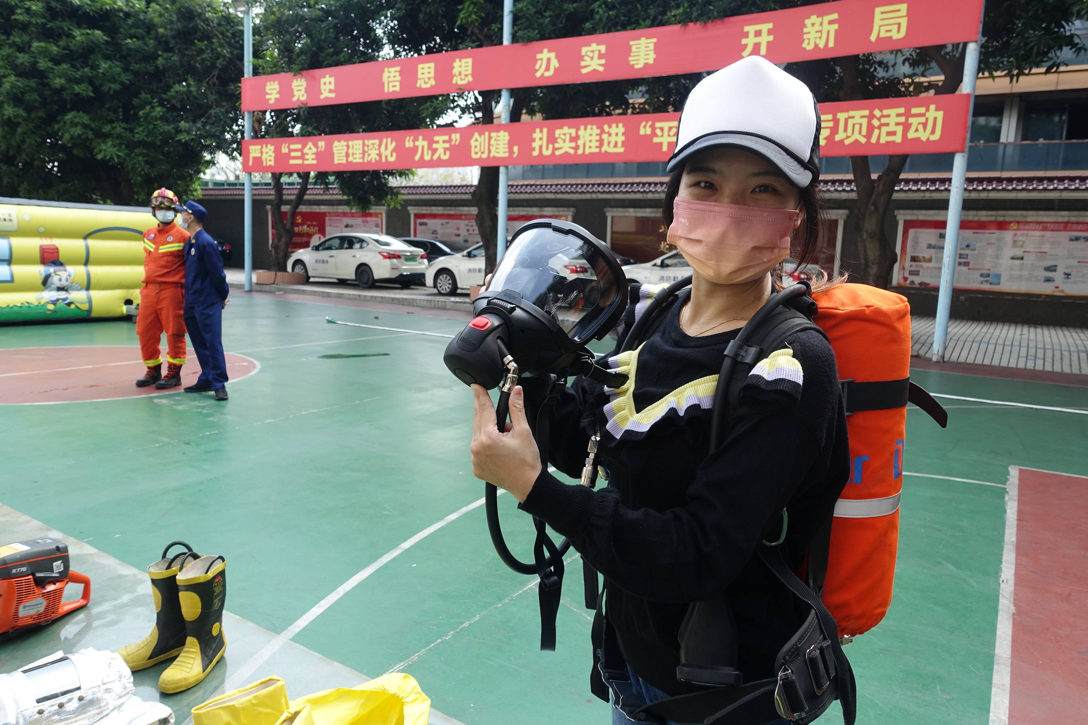 有一个消防蓝朋友是怎样的体验,给你一天时间