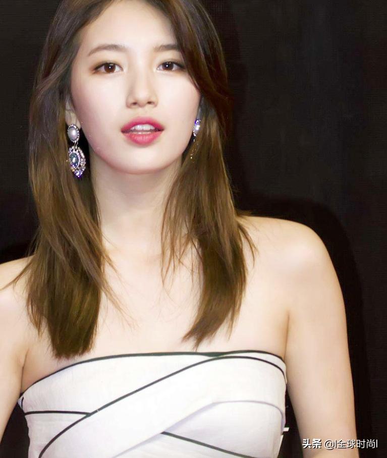 温柔文艺风网纱拼接初恋连衣裙,韩系ins初恋甜美连衣裙