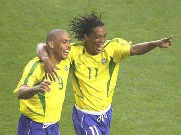 20岁拿世界冠军,20岁的世界足球先生