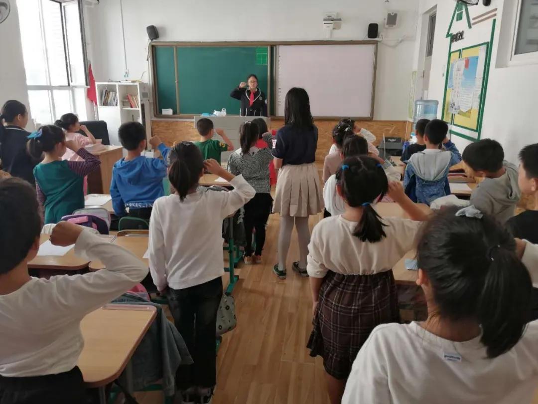 「至远•至佳」红领巾入队课程第三课《时刻准备着》