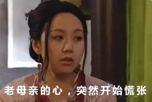 床头吊着的宝宝玩具,床头玩具会导致宝宝斗鸡眼吗