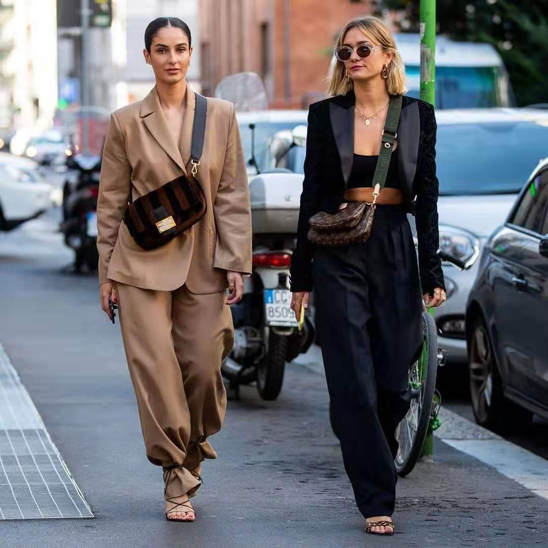 色彩穿搭小技巧,色彩呼应是最简单的穿搭技巧