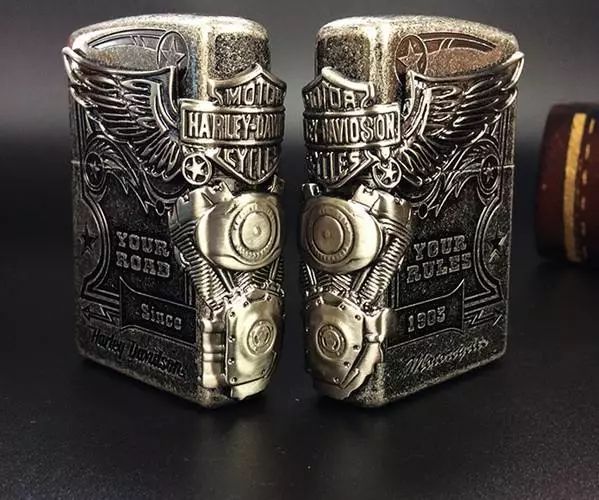 zippo打火机有万宝路么,zippo打火机supreme