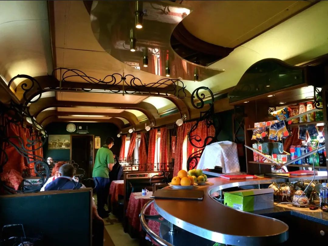 中华第一车:全程6天5夜,单程超6000元仍一票难求