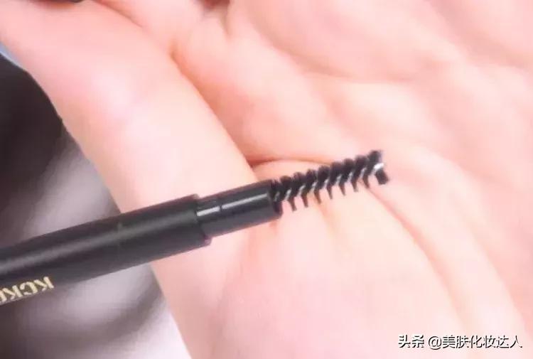 5块钱的眉笔口红,10块眉笔