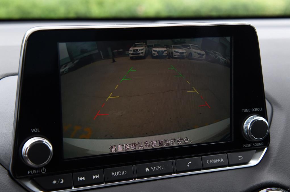 日产轩逸2010款卖了大概多少钱,2013年的日产轩逸能卖多少钱一台