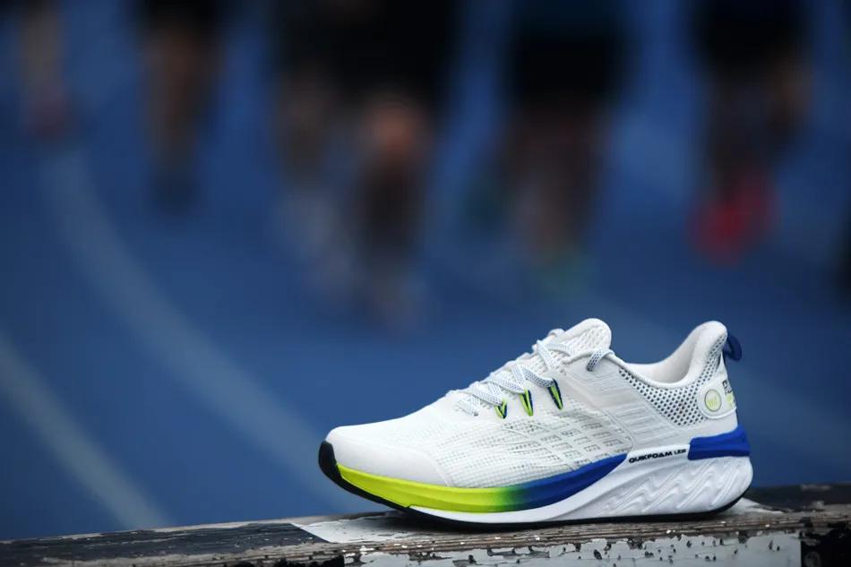 361飞飚跑鞋顶级跑者,初跑者跑鞋推荐361