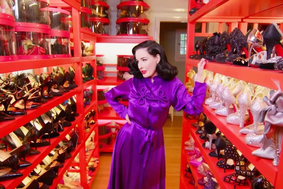 高跟鞋的前世,高跟鞋的前世故事