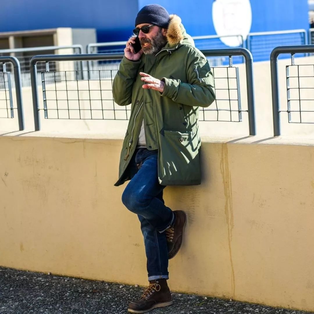 牛仔裤搭什么鞋子最好看,宽阔腿牛仔裤配什么鞋子合适