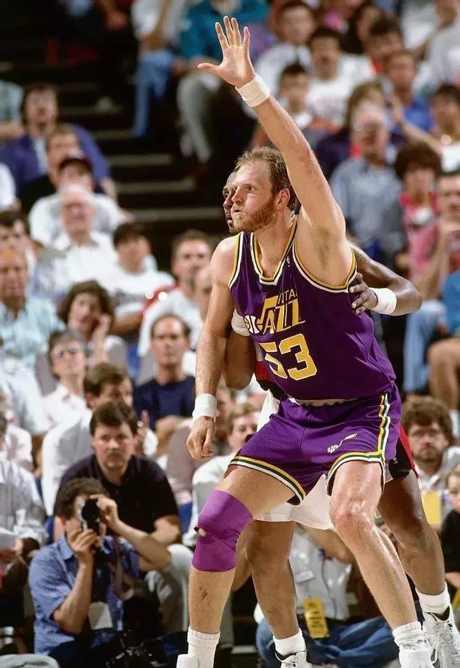 场均5.56帽！NBA又一大神去世！他的站帽太经典了