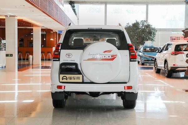 18款国产3.5普拉多越野测试,普拉多非承载式车身高速越野