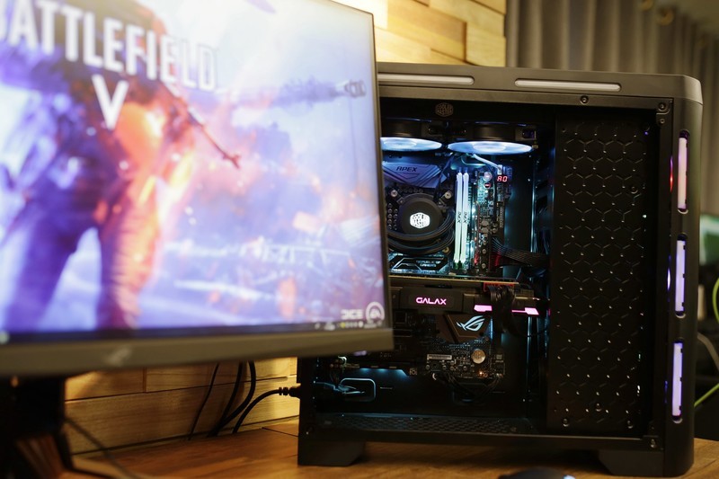 贫穷限制了想像，跑分64万烧包主机扫雷卡不卡？