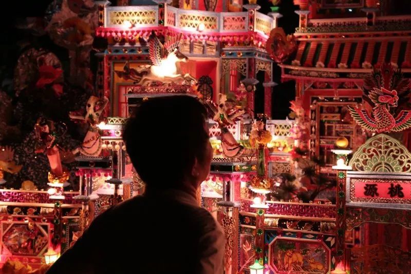 我们忌讳的纸扎，成为法国人眼中的浪漫艺术