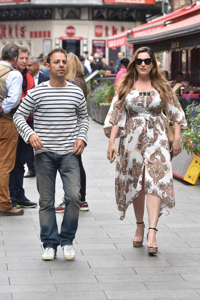 足球宝宝大变身,足球宝贝变装巴萨皇马拜仁