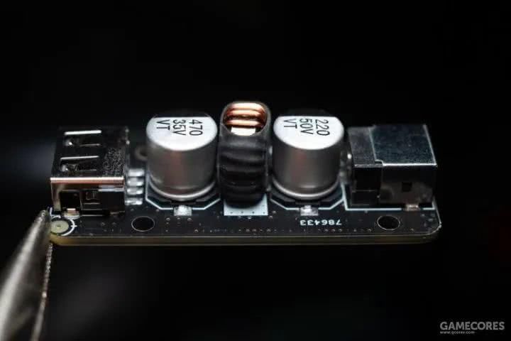 一百多块买个26年前的笔记本，我改了改，还能上网