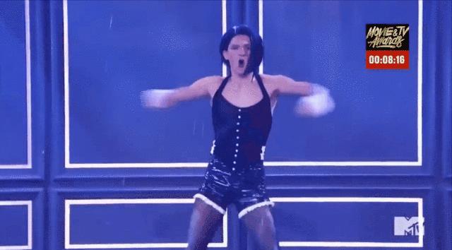 伦敦f4年龄,伦敦f4哈利波特