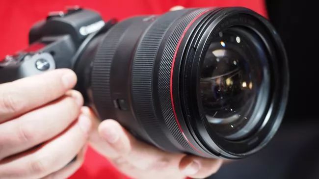 佳能eosrp值不值得入手,佳能eosr跟rp哪个好