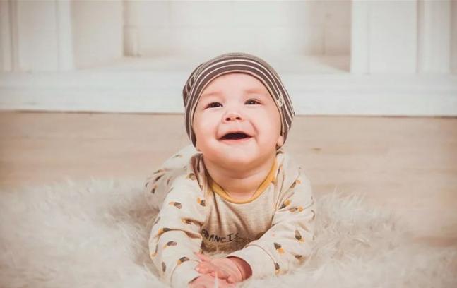 宝宝迟迟不说话有什么好办法,宝宝迟迟不发动怎么说