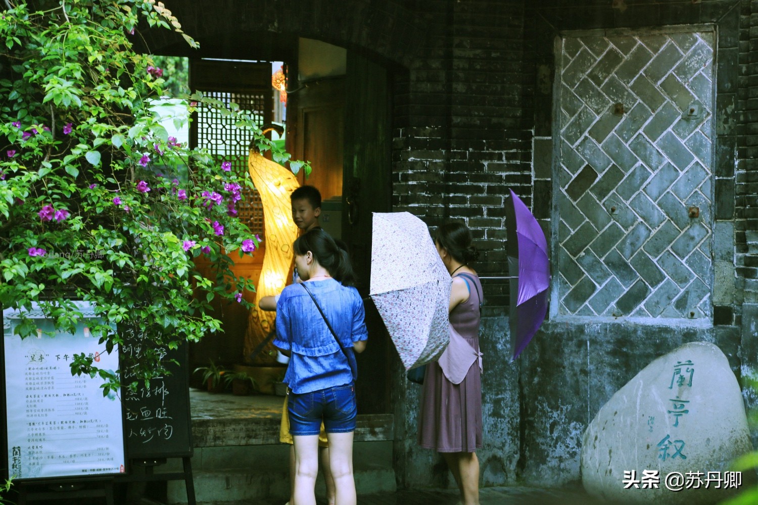 宽窄巷子只是中国2A景点,却火遍整个成都,游客去了都知道