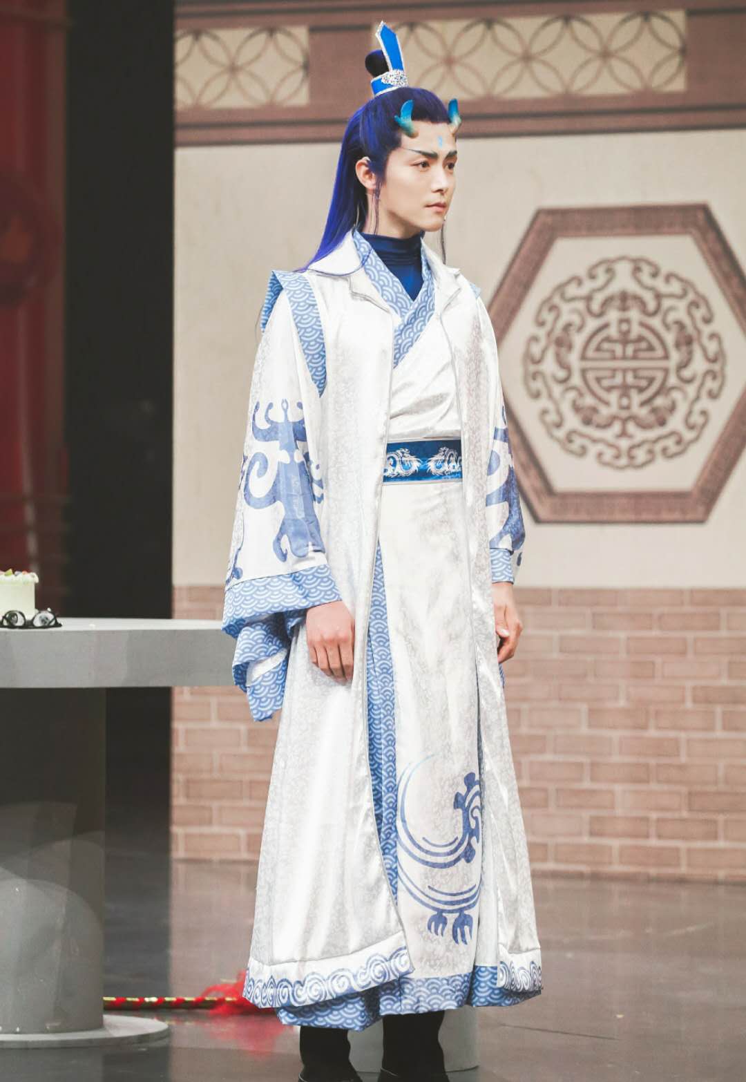 马天宇敖丙装扮太惊艳！个性穿搭也常被称赞，网友：神仙颜值