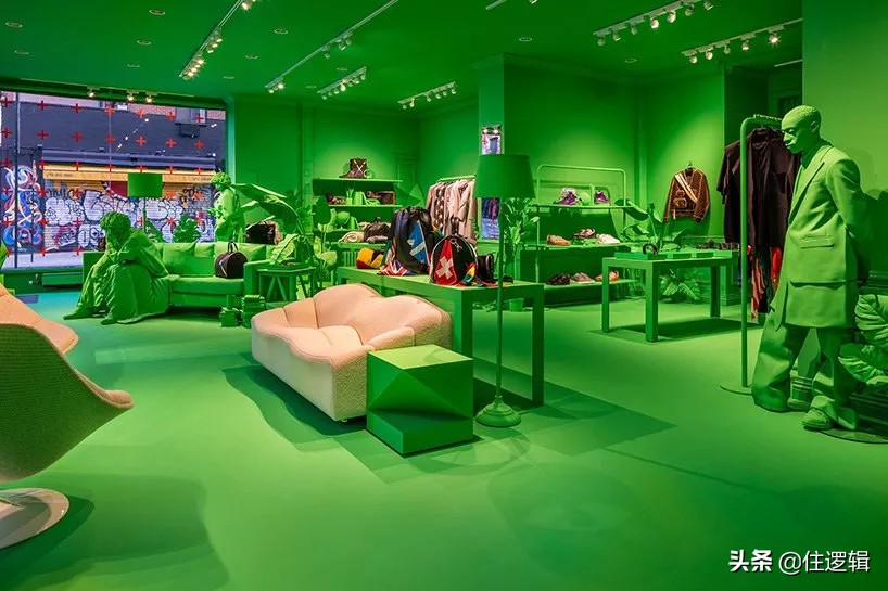 全球设计事件|LV绿了、北京机场方案火了、椅子变身“棺材”...