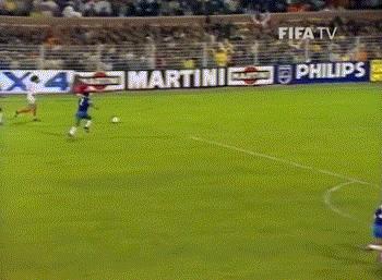 现在的荷兰vs以前的荷兰足球队,走进荷兰视频