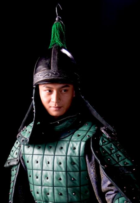 纳兰明珠三大功绩,纳兰明珠给谁当过侍卫