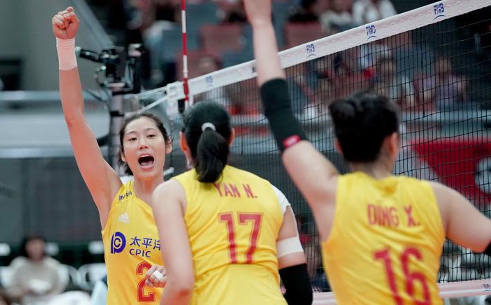 男篮周琦女排,周琦男排